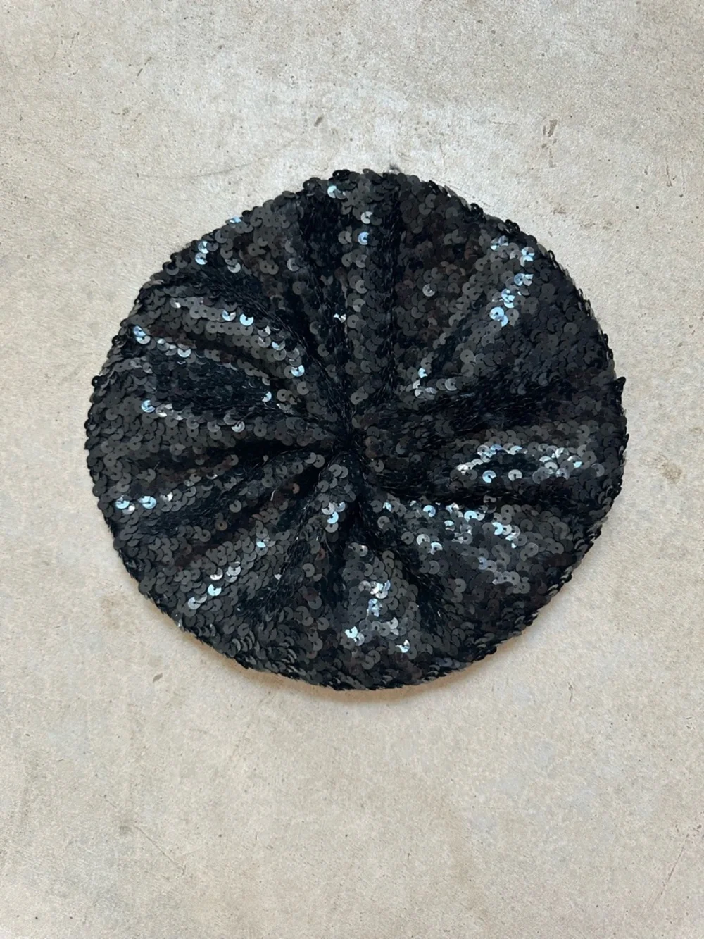 Black Sequin Beret - Women Accessories - Picture 6 of 6